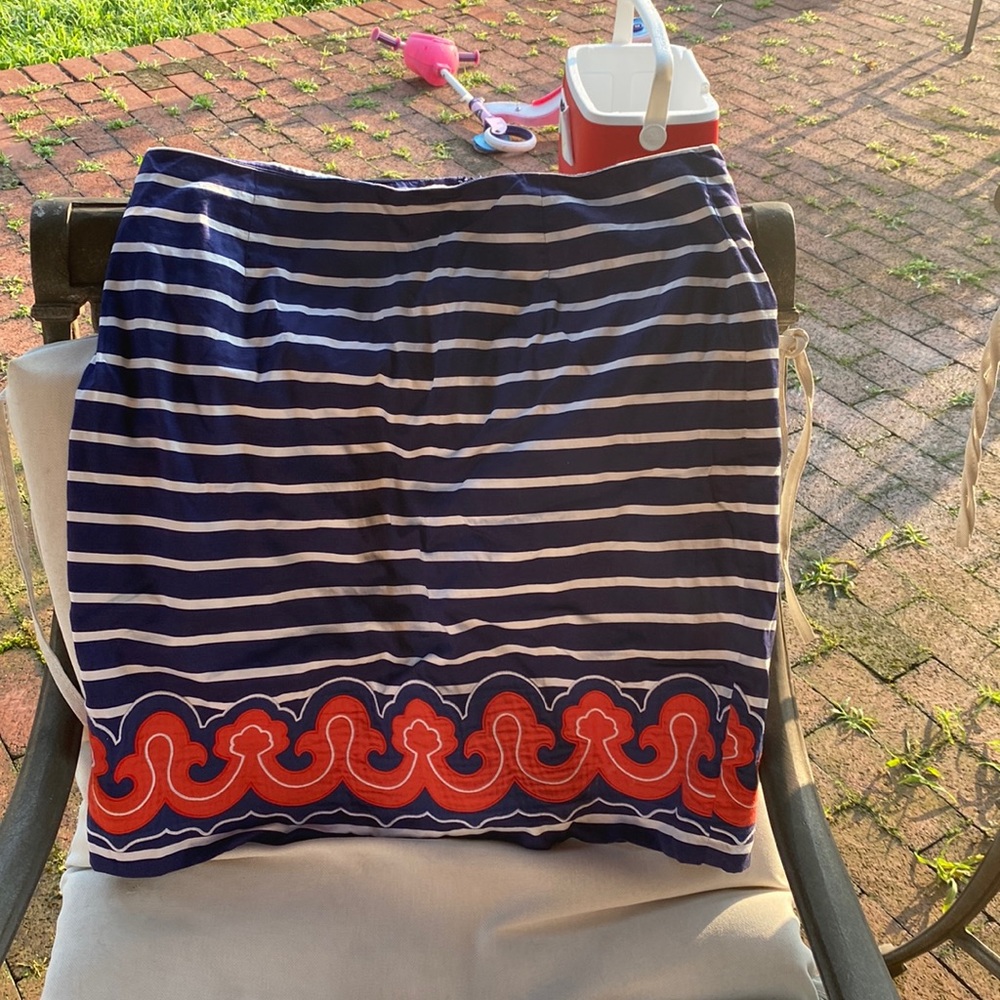 Vineyard vine red white and blue skirt… size 12